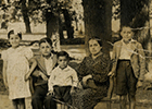 Familia Palma Montero en un paseo a la Quinta Normal