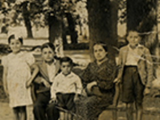 Familia Palma Montero en un paseo a la Quinta Normal