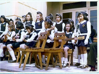 Grupo folklórico del colegio General Velásquez de Puchuncaví