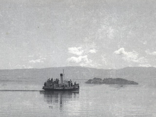 Embarcación en el lago Ranco