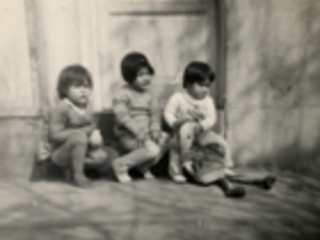 Niñas jugando Niñas jugando