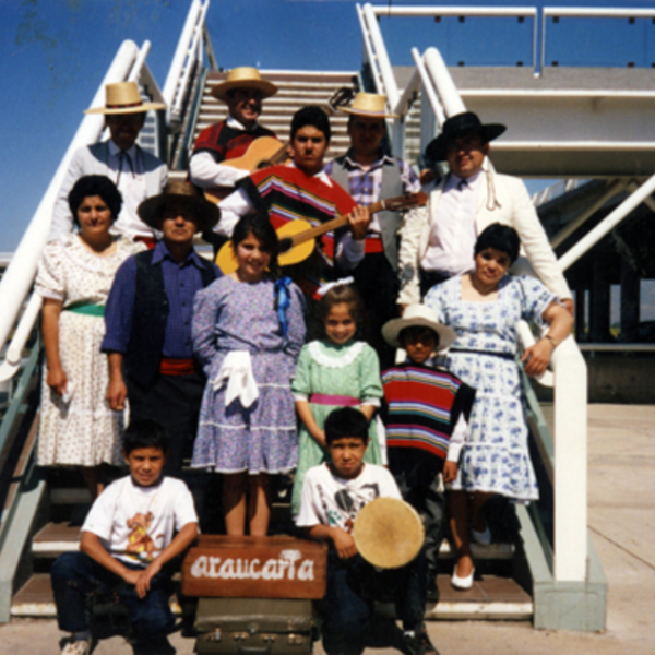 Grupo folklórico Araucaria