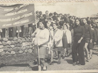 Desfile de centro de madres de Lago Ranco