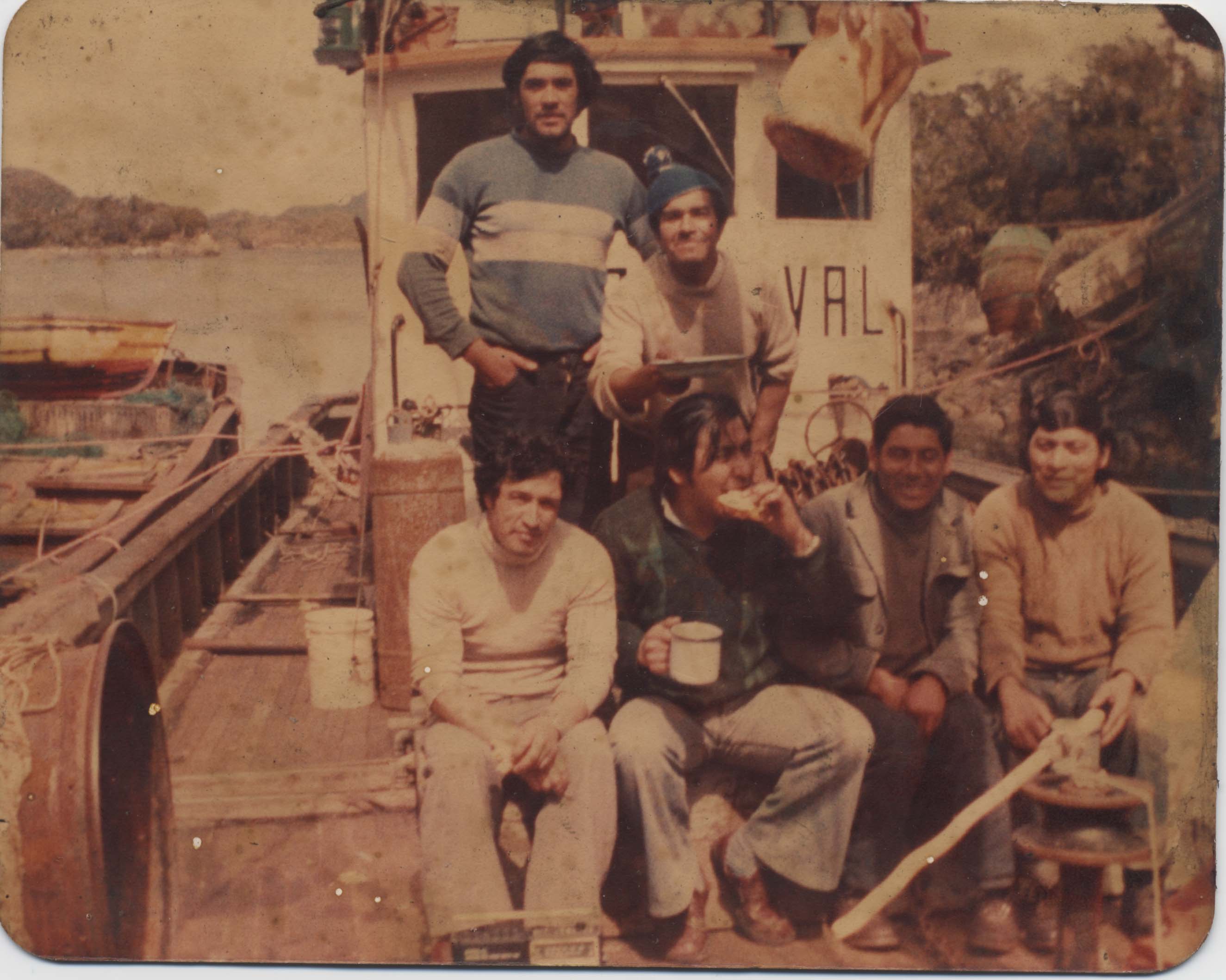 Pescadores artesanales durante un descanso