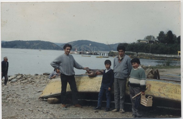 Pescadores en la caleta El Membrillo