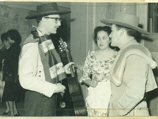 Presentación folklórica del Coro Puerto Montt