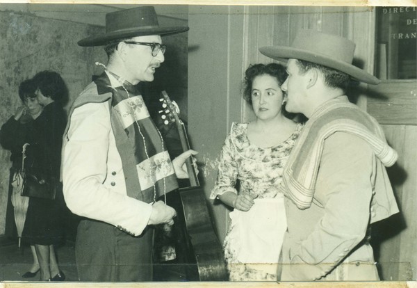 Presentación folklórica del Coro Puerto Montt