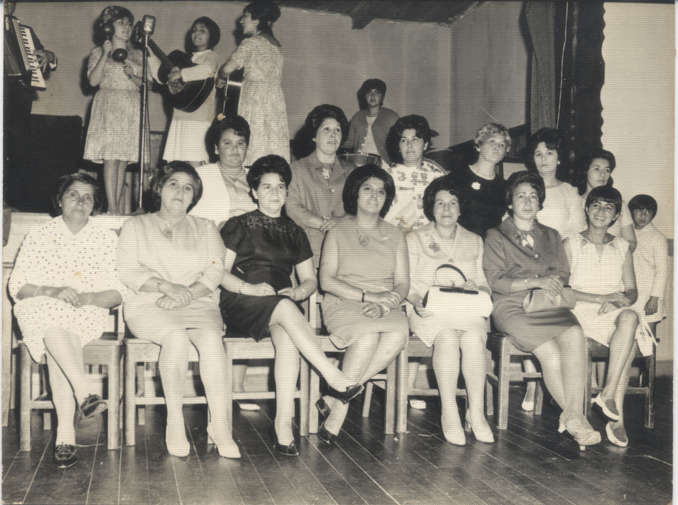 Esposas de trabajadores de la Compañía de Cervecerías Unidas (CCU) Esposas de trabajadores de la Compañía de Cervecerías Unidas (CCU)