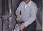 Trabajador de la Compañía de Cervecerías Unidas (CCU) Trabajador de la Compañía de Cervecerías Unidas (CCU)