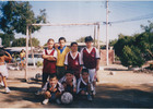 Amigos en un campeonato de fútbol