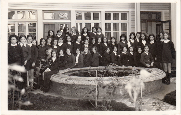 Estudiantes del Instituto Inmaculada Concepción de Valdivia Estudiantes del Instituto Inmaculada Concepción de Valdivia