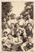 Alumnos de la Escuela Normal Rural de Valdivia