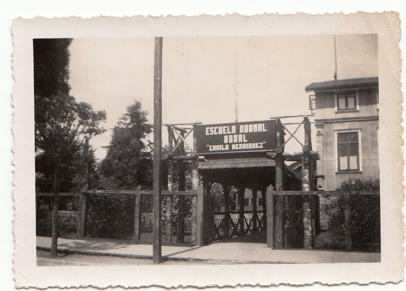 Escuela Normal Rural de Valdivia Escuela Normal Rural de Valdivia
