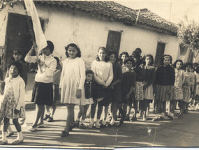 Desfile frente al municipio