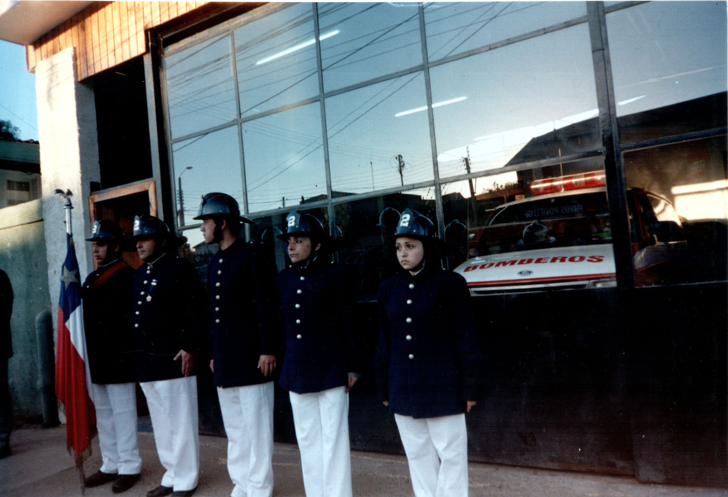 Integrantes de la Segunda Compañía de Bomberos de Quintero Integrantes de la Segunda Compañía de Bomberos de Quintero