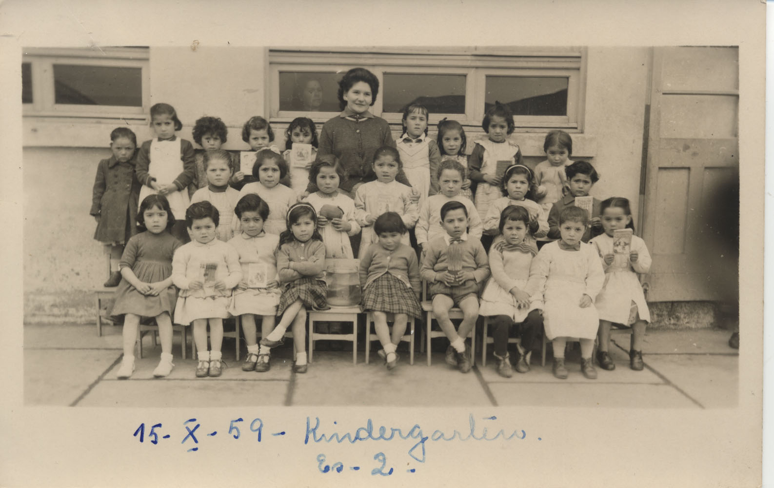 Kínder de la Escuela Mixta n°2 de niñas Kínder de la Escuela Mixta n°2 de niñas