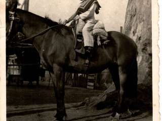 Pedro Vera sobre su caballo Pedro Vera sobre su caballo