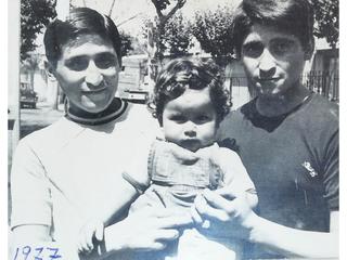 Gemelos Trujillo junto a su sobrina Gemelos Trujillo junto a su sobrina