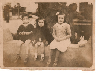 Hermanos Vera Donoso en la Plaza de Puchuncaví Hermanos Vera Donoso en la Plaza de Puchuncaví