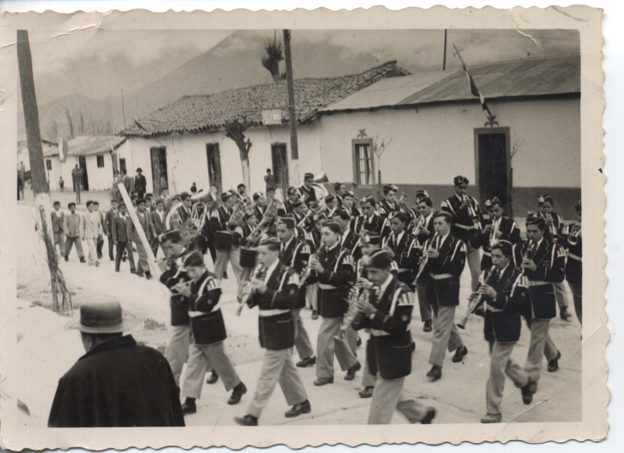 Procesión hacia parroquia San José de Catemu