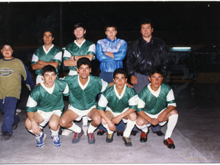 Desfile de equipo de baby- fútbol