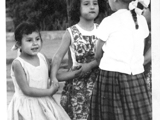 Niñas jugando Niñas jugando