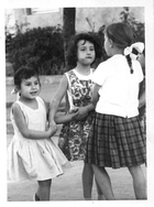 Niñas jugando Niñas jugando
