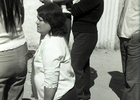 Mujer de rodillas Mujer de rodillas