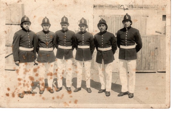 Integrantes de la Primera Compañía de Bomberos de Puchuncaví Integrantes de la Primera Compañía de Bomberos de Puchuncaví