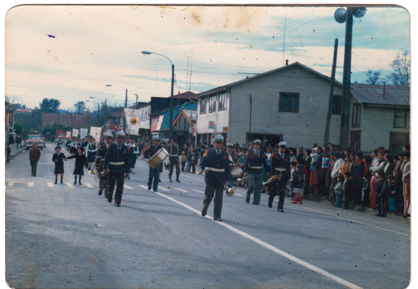 Desfile en la plaza de Los Lagos