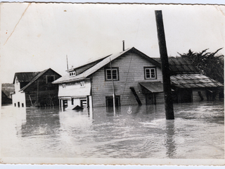 Casa de la familia Santos Rivero inundada por el Riñihuazo Casa de la familia Santos Rivero inundada por el Riñihuazo