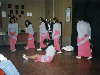 Obra teatral “Mujer de rostro invisible” Obra teatral “Mujer de rostro invisible”
