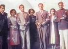 Hermanas junto a sus amigos Hermanas junto a sus amigos