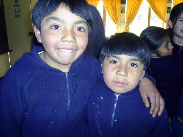 Alumnos de la Escuela de Huiro Alumnos de la Escuela de Huiro