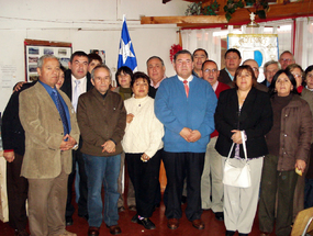 Director del DAEM junto a profesores de las escuelas de la comuna