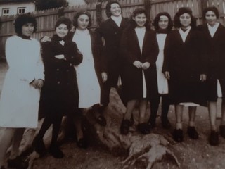 Amigas y compañeras Amigas y compañeras