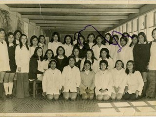 Graduación en Escuela de Niñas Graduación en Escuela de Niñas