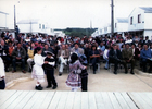 Baile folclórico en ceremonia de entrega de títulos de dominio