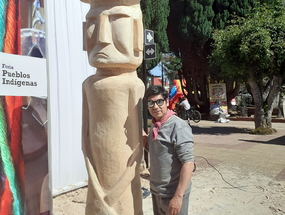 Creación de estatua mapuche de madera – Chemamull Creación de estatua mapuche de madera – Chemamull