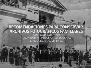 Natalia Ríos. Conservación de fotografías familiares