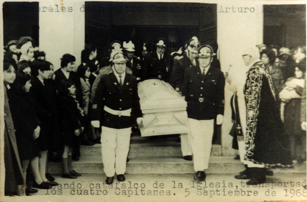 Funerales de Arturo Moller Funerales de Arturo Moller
