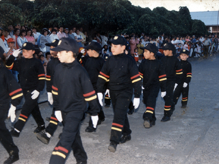 Desfile sección Chicos Buenos Desfile sección Chicos Buenos