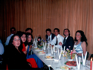 Cena de los cuartos medios