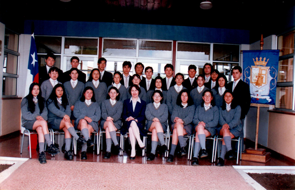 Cuarto medio A año 1998 del Liceo Tomás Burgos